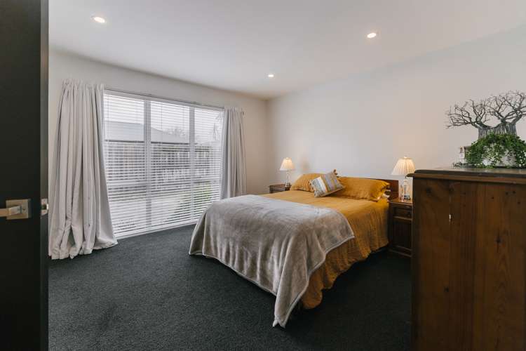 10 Monaco Grove Fitzherbert_15