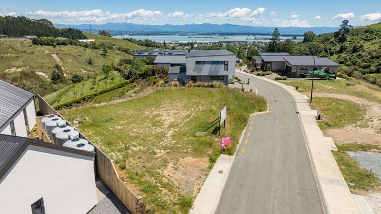 9 Hill Tops Way Stoke_6