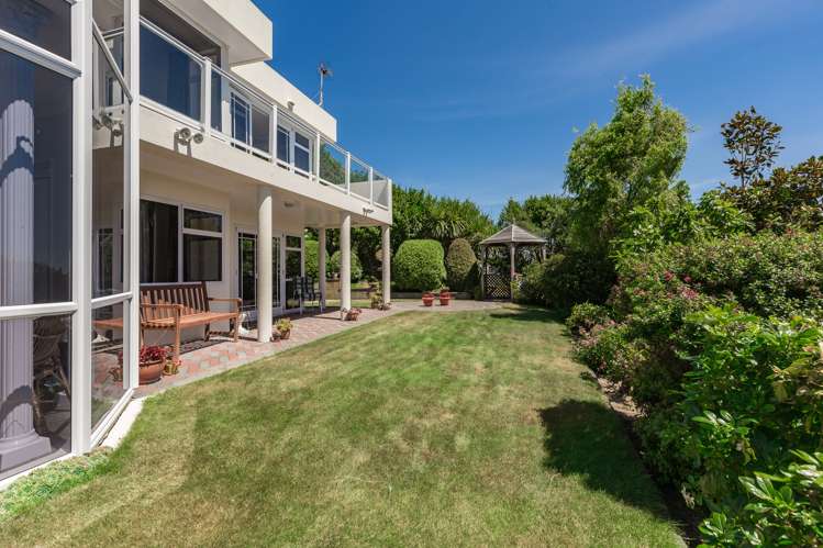 6 Iona Place Papakowhai_24