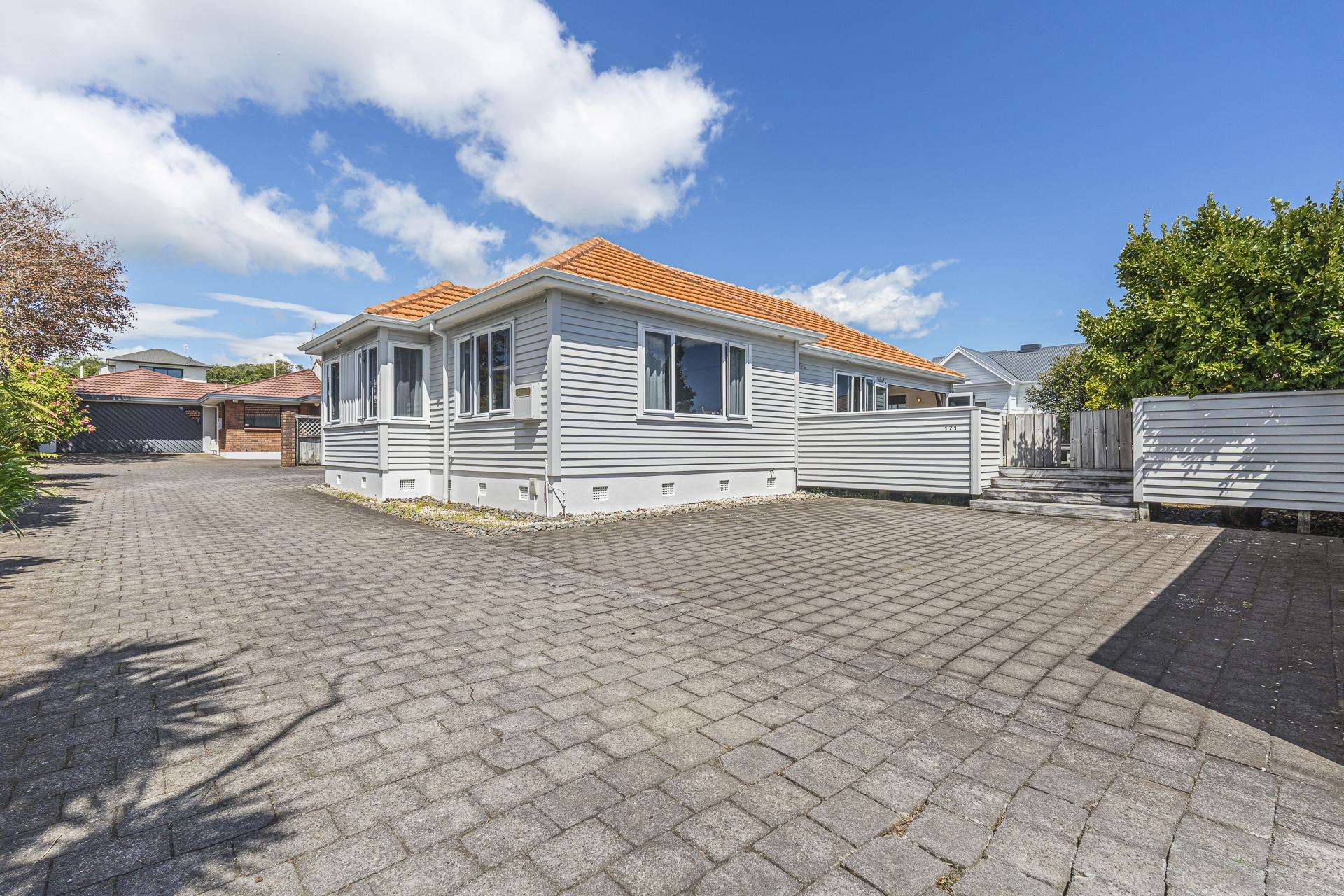 1/171 Powderham Street New Plymouth Central_0