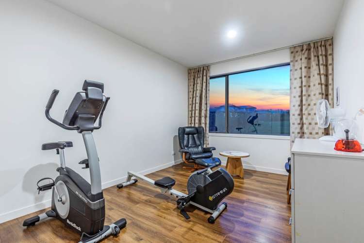 6 Throttle Close Dairy Flat_26