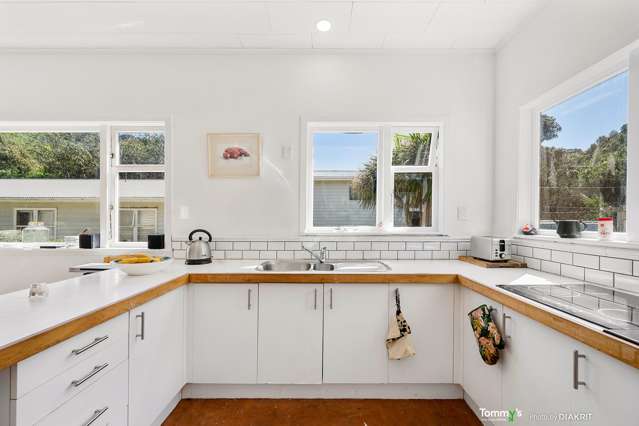 72 Happy Valley Road Owhiro Bay_1