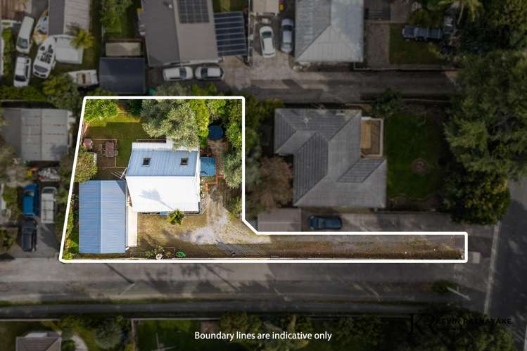 2/100 Beach Road_1