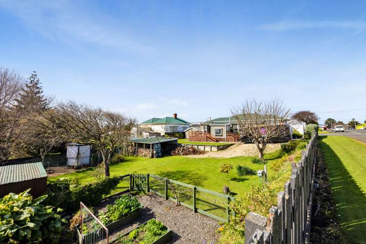 30 Leicester Street Patea_11