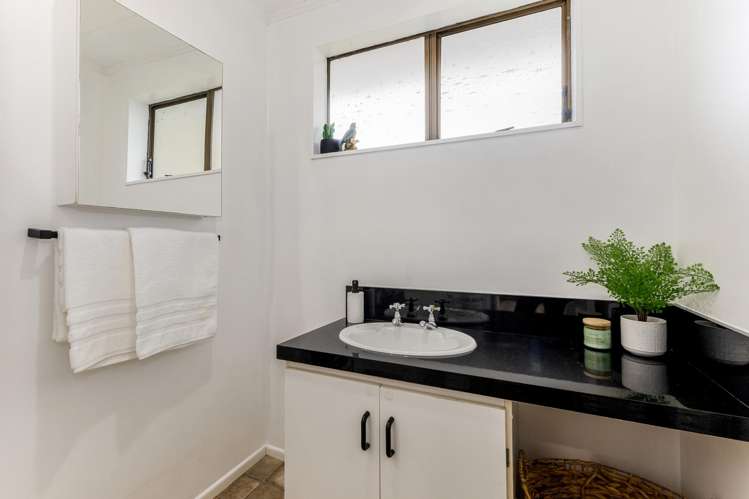 9B Crystal Grove Birchville_14