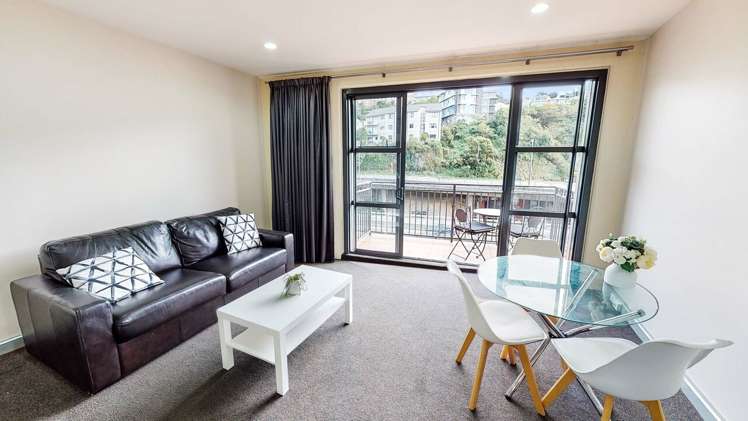 4R/154 The Terrace 1372_0