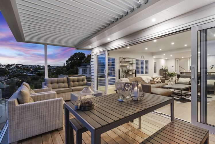 9 Commodore Parry Road Castor Bay_8