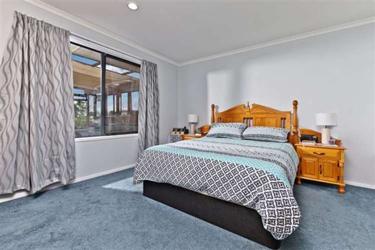 11 Rakau Views Orewa_9