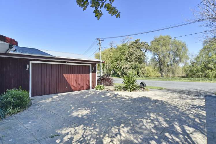 910 Avonside Drive Avondale_34