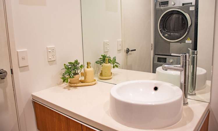 150/6 Dockside Lane Auckland Central_8