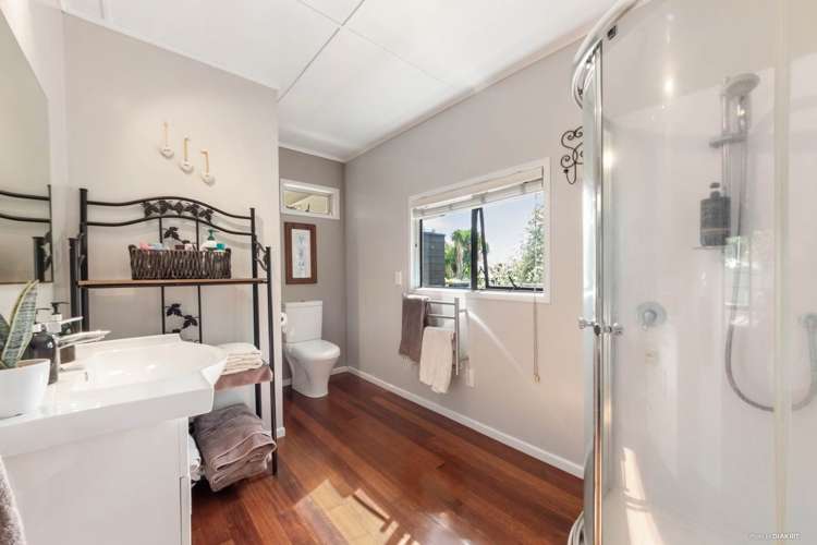 4191 Great North Road Glen Eden_17