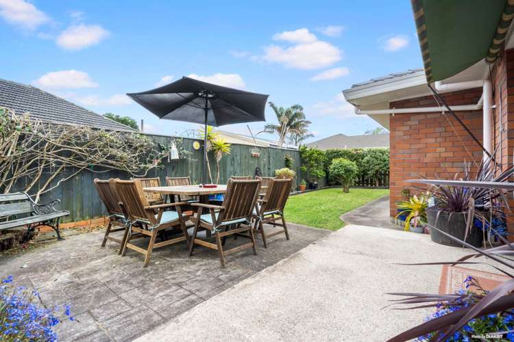 2/11 Cambourne Road Papatoetoe_12
