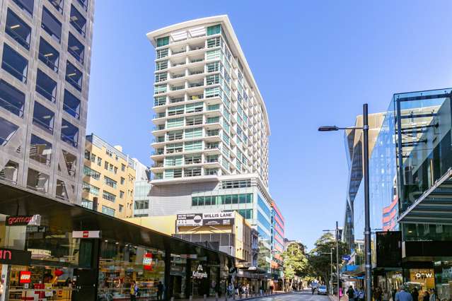 HIGH-END PRIME LOCATION LUXURY APARTMENT