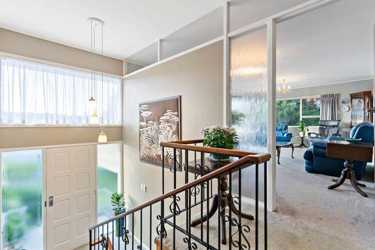 56 Mayfair Crescent Mairangi Bay_34
