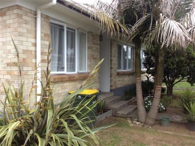 1/12 Elizabeth Street Papakura_1