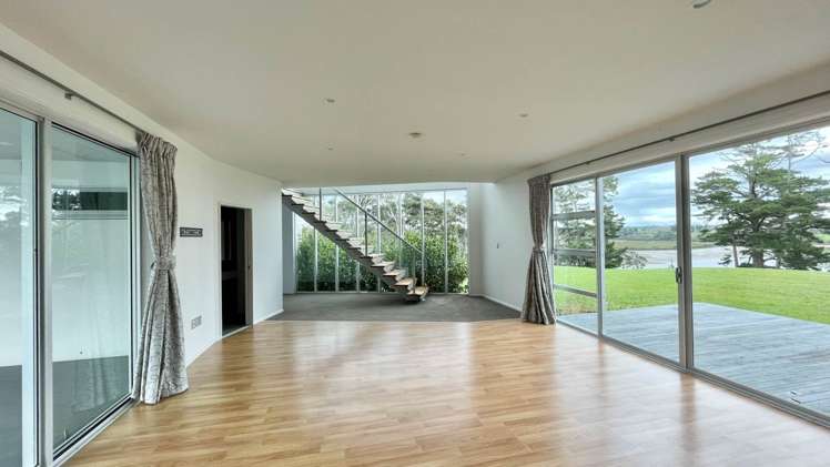 77 James Paige Lane Riverhead_8