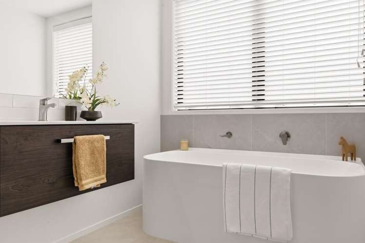 184A Lake Terrace Hilltop_16