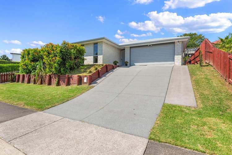 101 Ballintoy Park Drive Welcome Bay_2