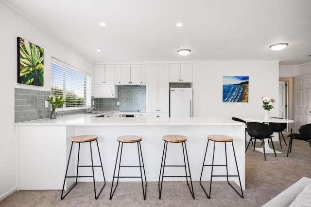 8/23 Lakeside Drive Orewa_1
