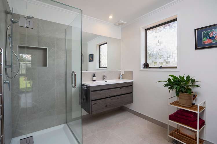 10 Francis Ryan Close Mount Albert_14