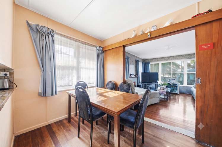 9 Clutha Crescent Clover Park_4