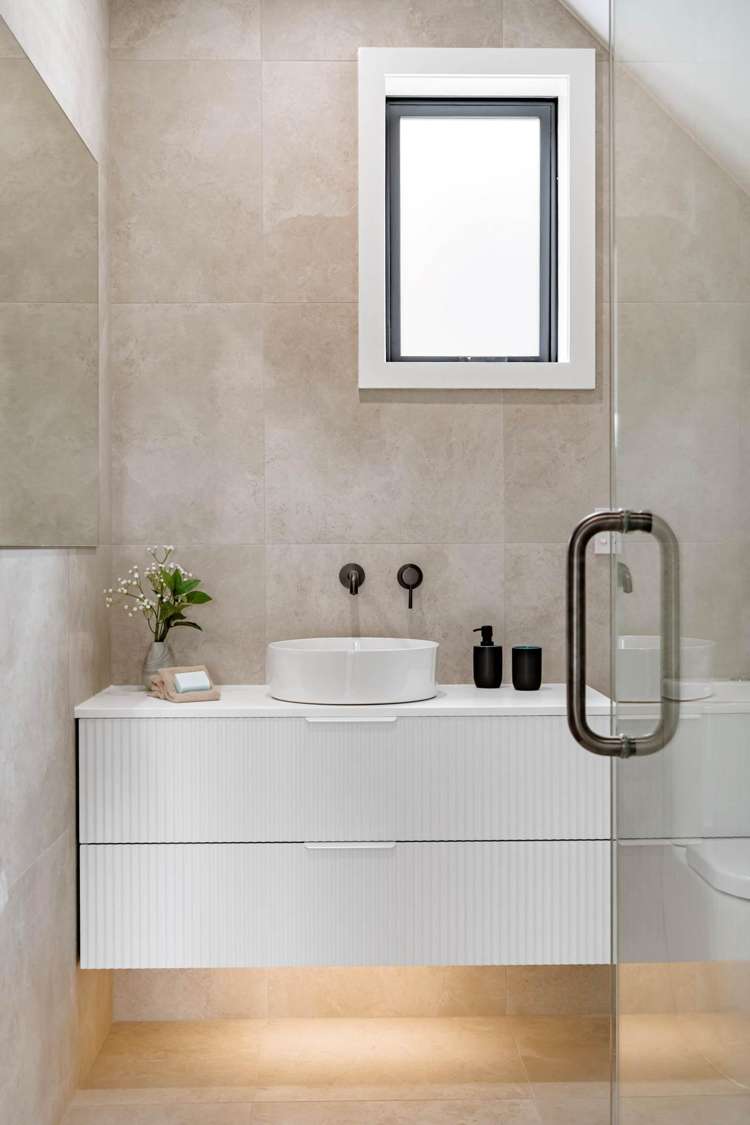 1/142 Riddell Road Glendowie_13