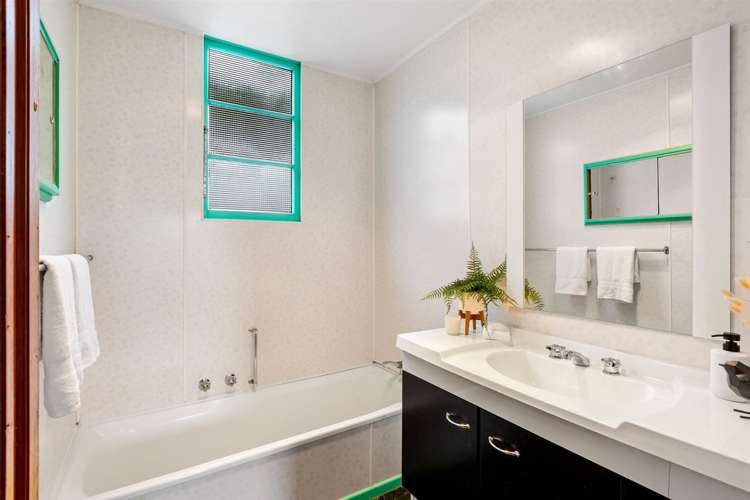 22 Northgate Strandon_9