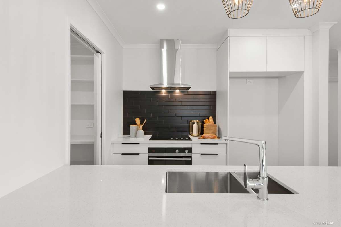 11 PAUL WAY_4