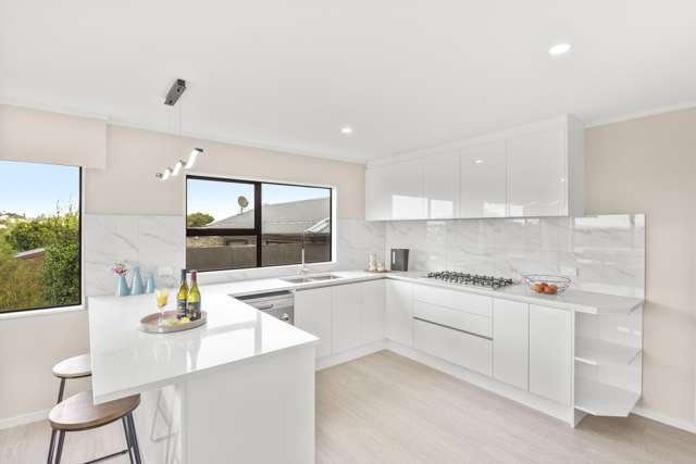 47 Amorino Drive Red Beach_2