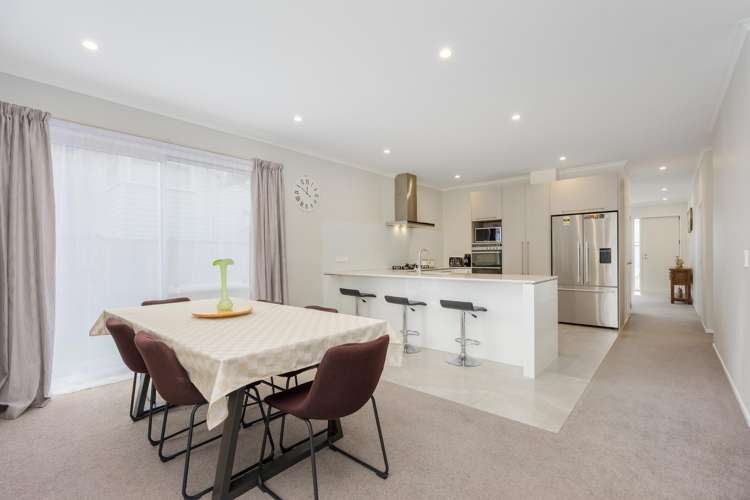16 Couldrey Crescent Red Beach_6