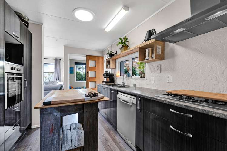 16 Ponderosa Place Opunake_15