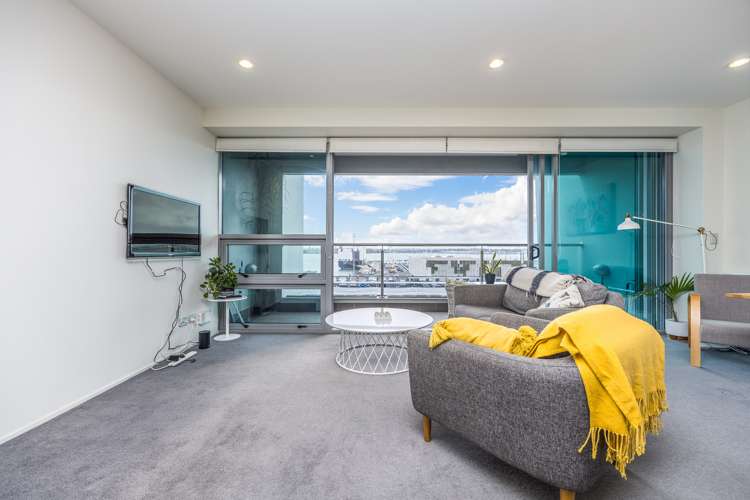 801/2 Beach Road Auckland Central_6