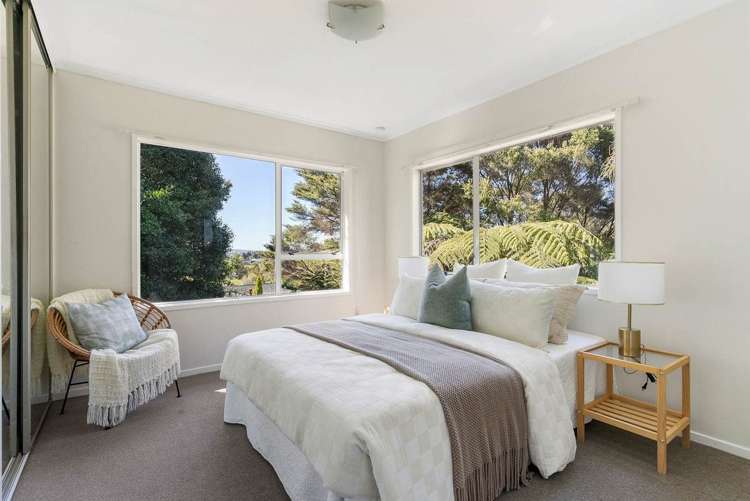 73A Ayton Drive Totara Vale_14