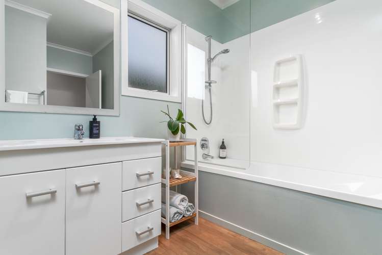 16 Solstone Drive Solway_15