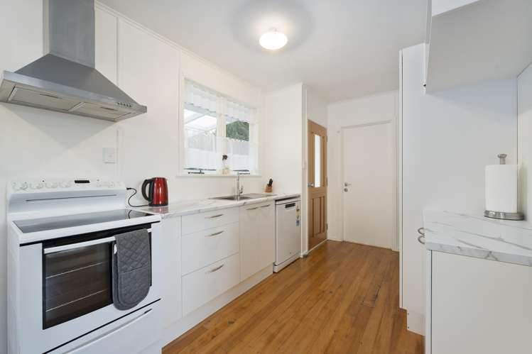 21 Arlette Place Massey_12