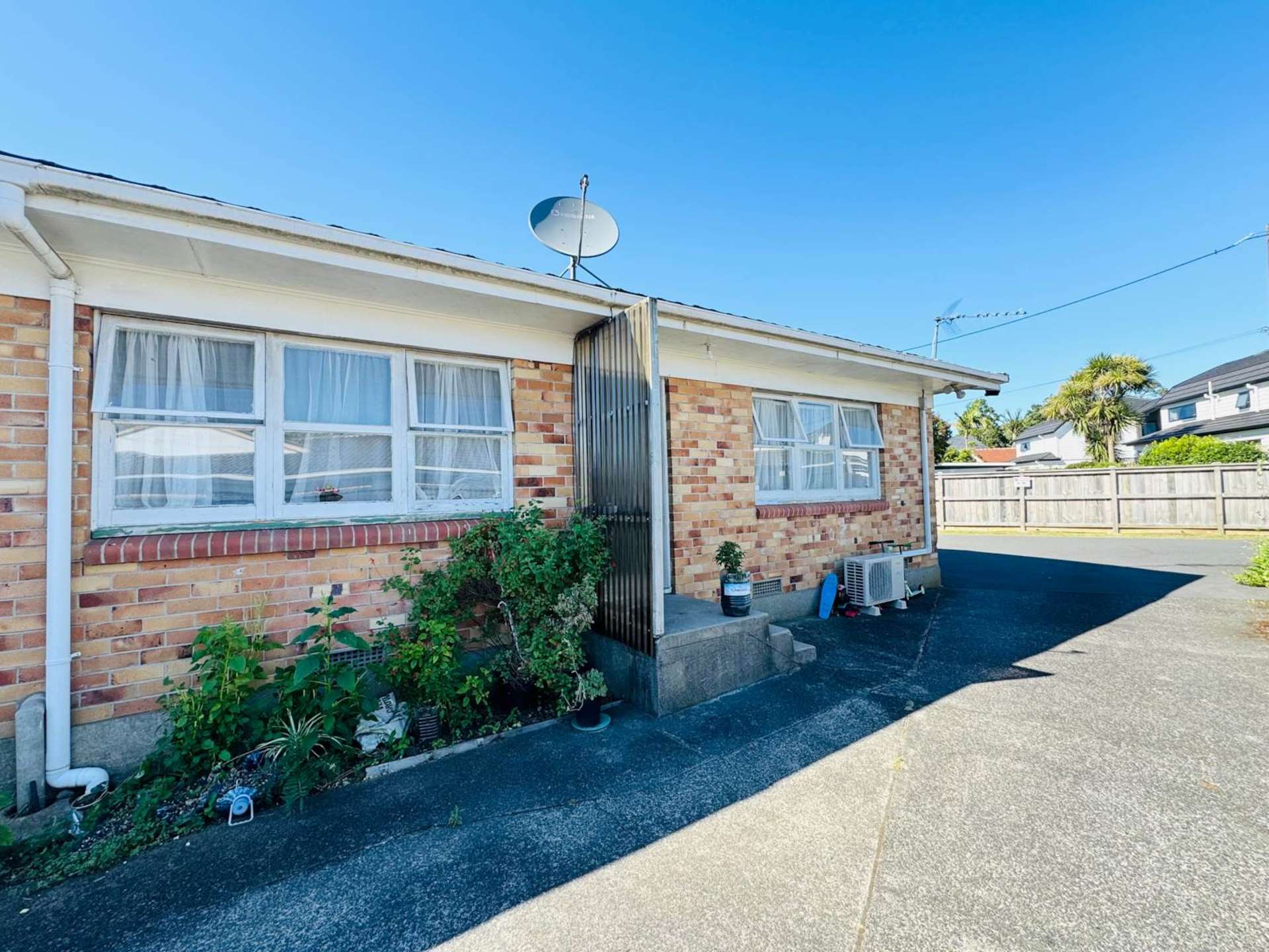 1/109a Kolmar Road Papatoetoe_0