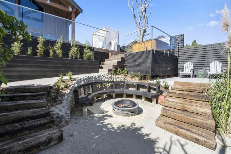 33 Waitohu Road York Bay_33