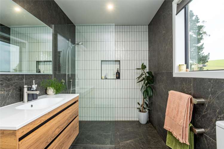 389 Mt Harris Road Ikawai_10