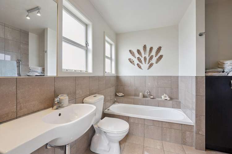 1/35 Tamatea Road Central_11