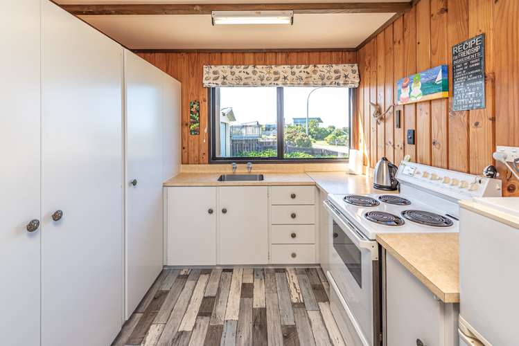 22 Okiwa Terrace Waiinu Beach_1