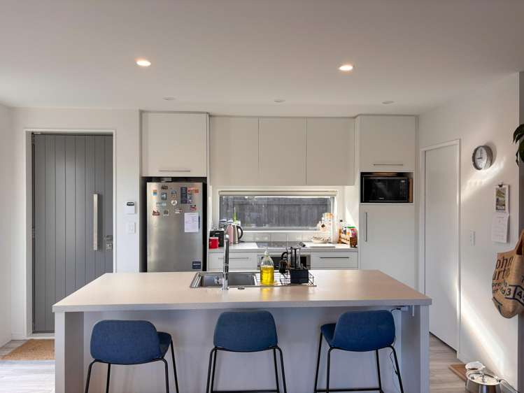 4/30 Raleigh Street_2