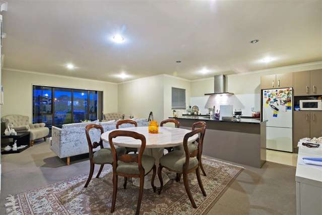 28 Flintridge Drive Flat Bush_1