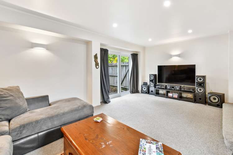 38 Eugenia Rise Totara Heights_17