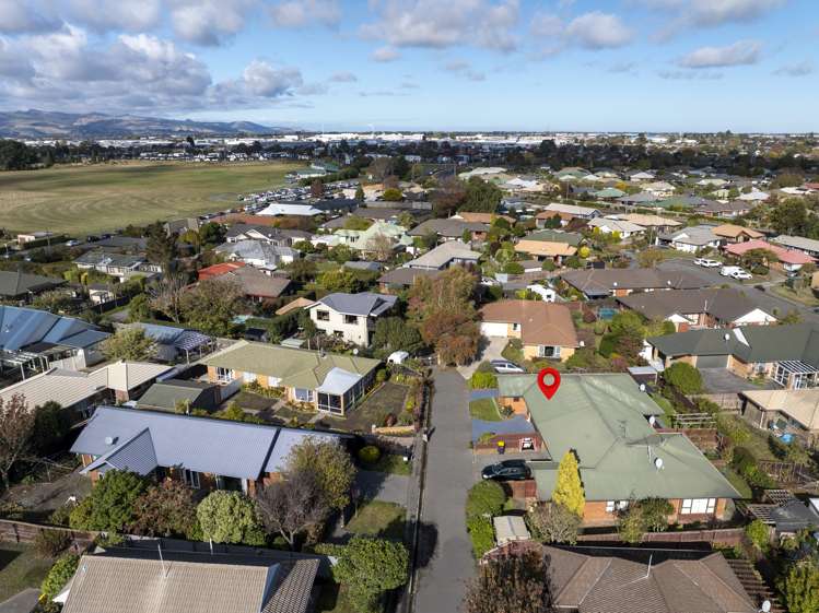 2/21 Ben Nevis Drive Broomfield_14