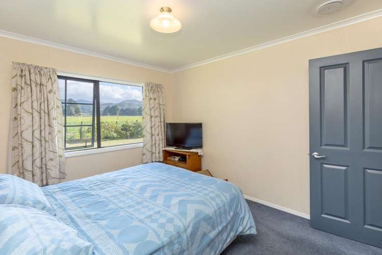 62 Thomas Road Carterton_16