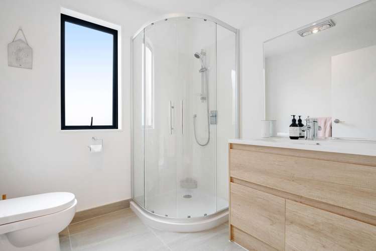 6 Kaman Seasprite Road Hobsonville_21