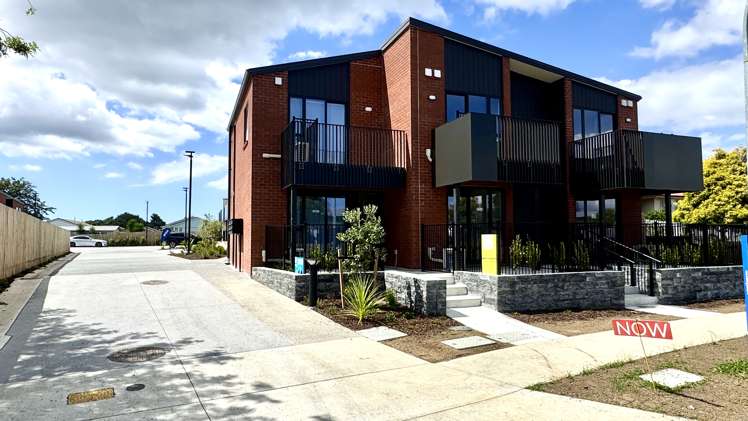 10-12 Humphreys Place_0