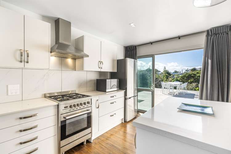 10 Ridge Road Oneroa_12