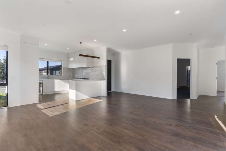 6 Castlepoint Avenue Takanini_5