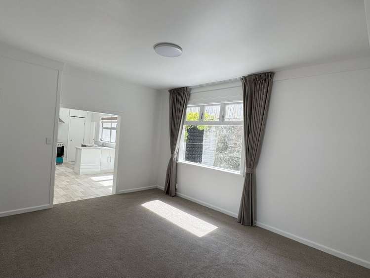 98 Eden Street Island Bay_8